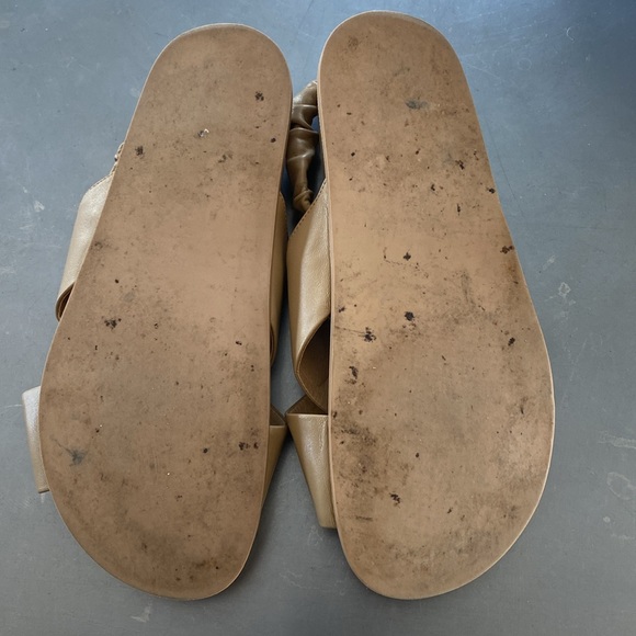 Silent D Sandals - Picture 6 of 7